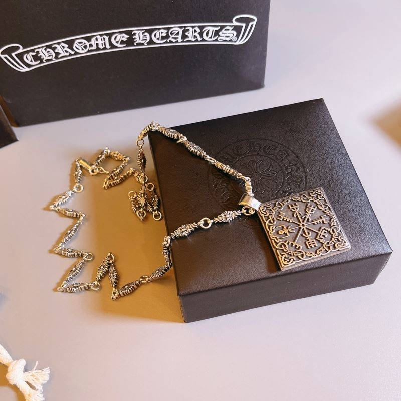 Ch*0me He**ts necklaces